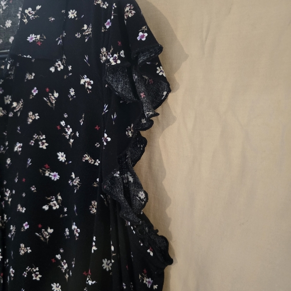 Women's Dress - Picture 4 of 5